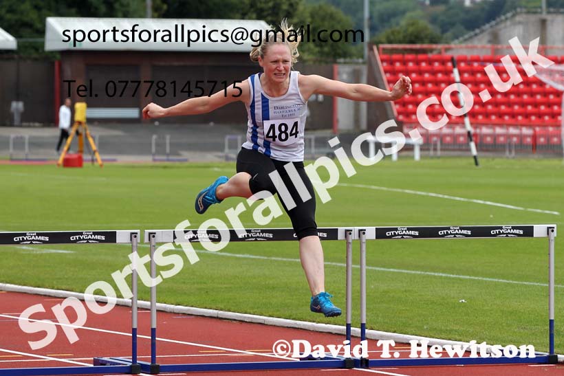 Hurdles, 2021 Gateshead Tartan Games. Photo: David T. Hewitson/Sports for All Pics